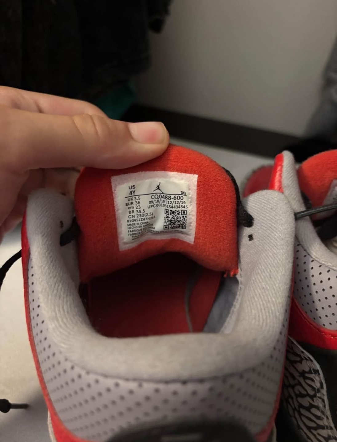 Jordan 3s Retro SE Unite - photo 4
