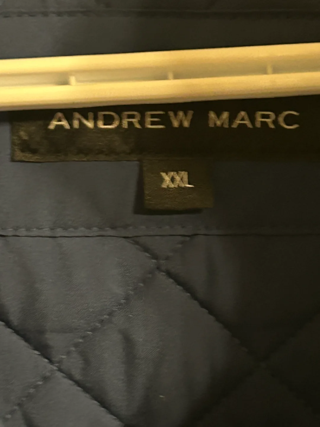 Women's Quilted Jacket - Size XXL image indicator(2)