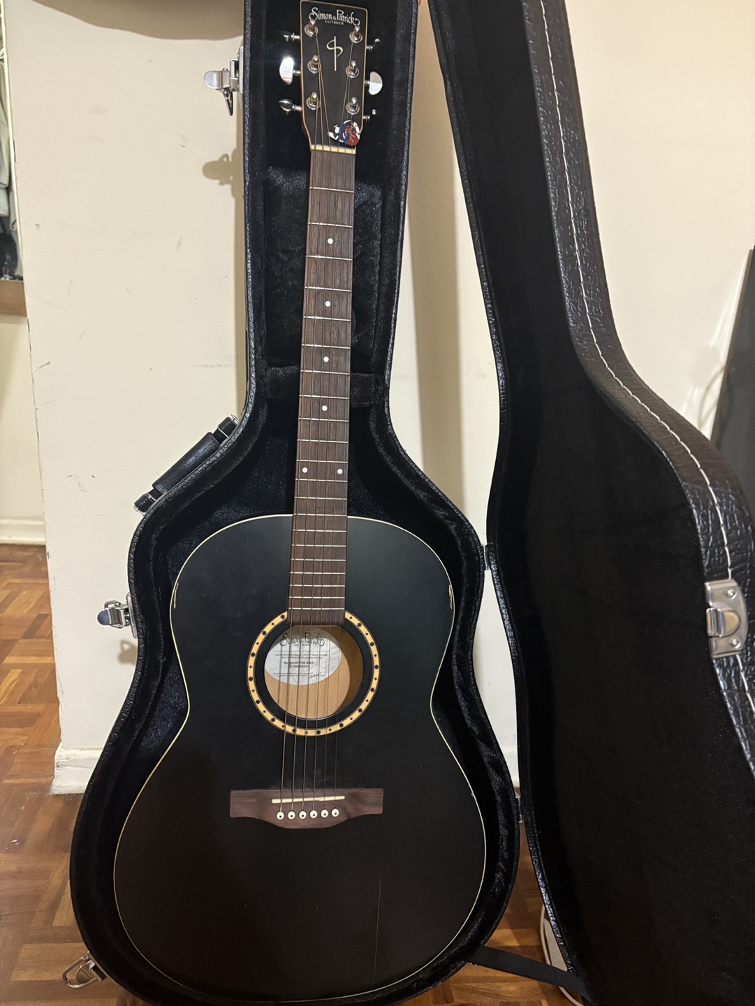 Simon & Patrick Songsmith Acoustic Guitar with Hard Case