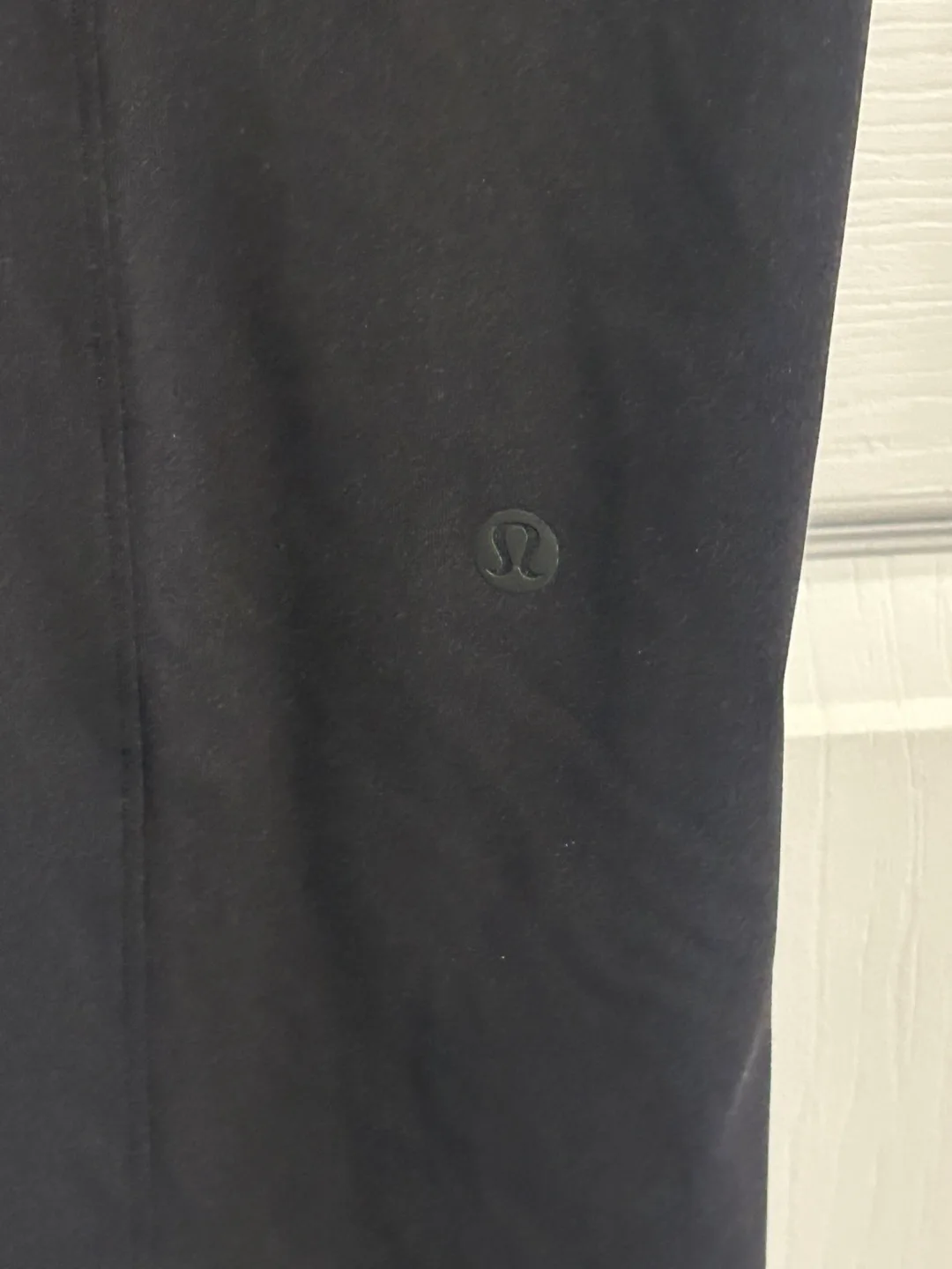 Lululemon “on the fly Pants” image indicator(5)