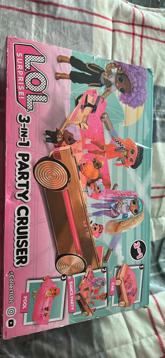 LOL Surprise! Party Cruiser 3-in-1 Playset