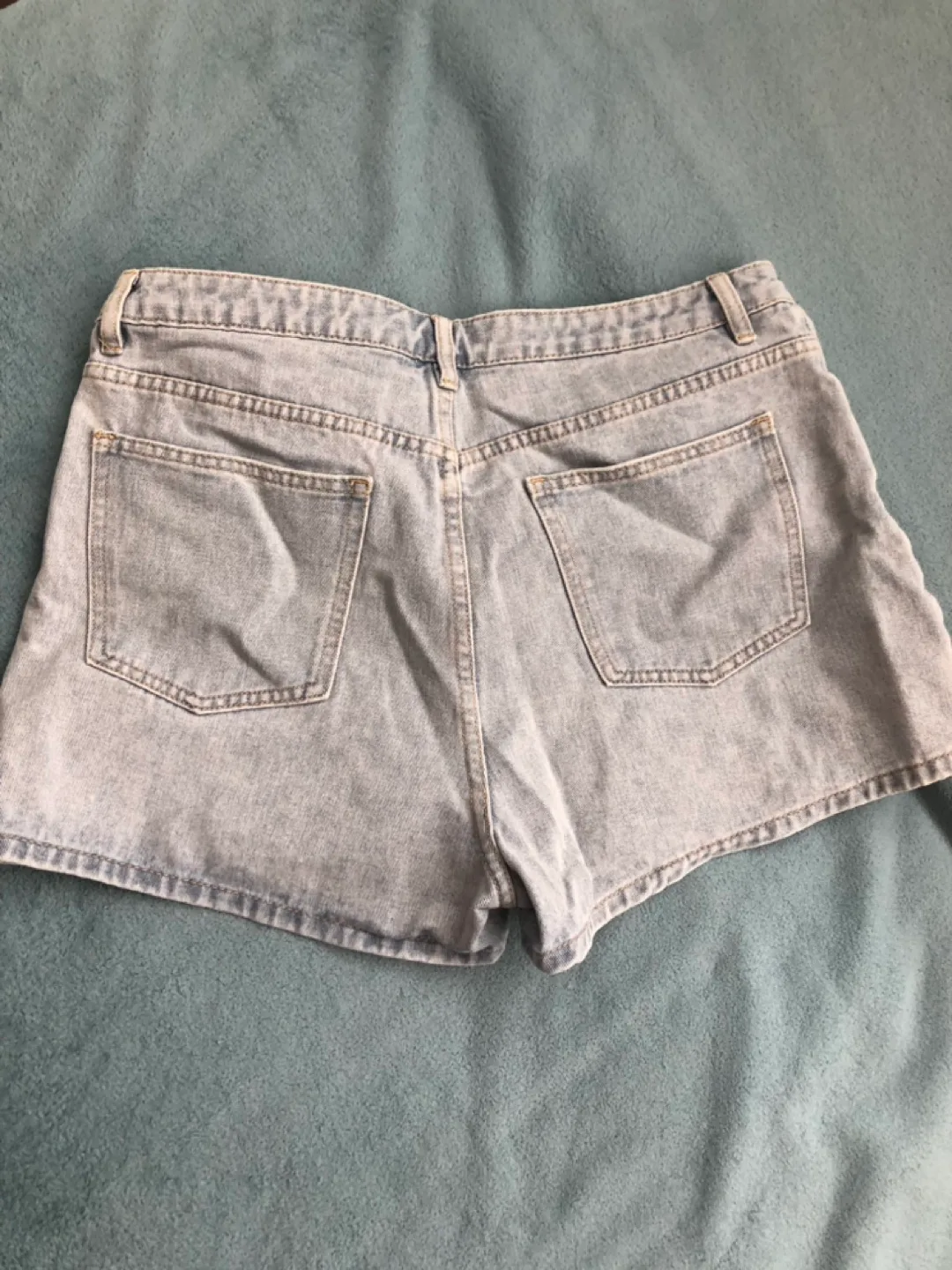 Cider Light Wash Denim Shorts with Heart Embroidery - Size Large image indicator(2)