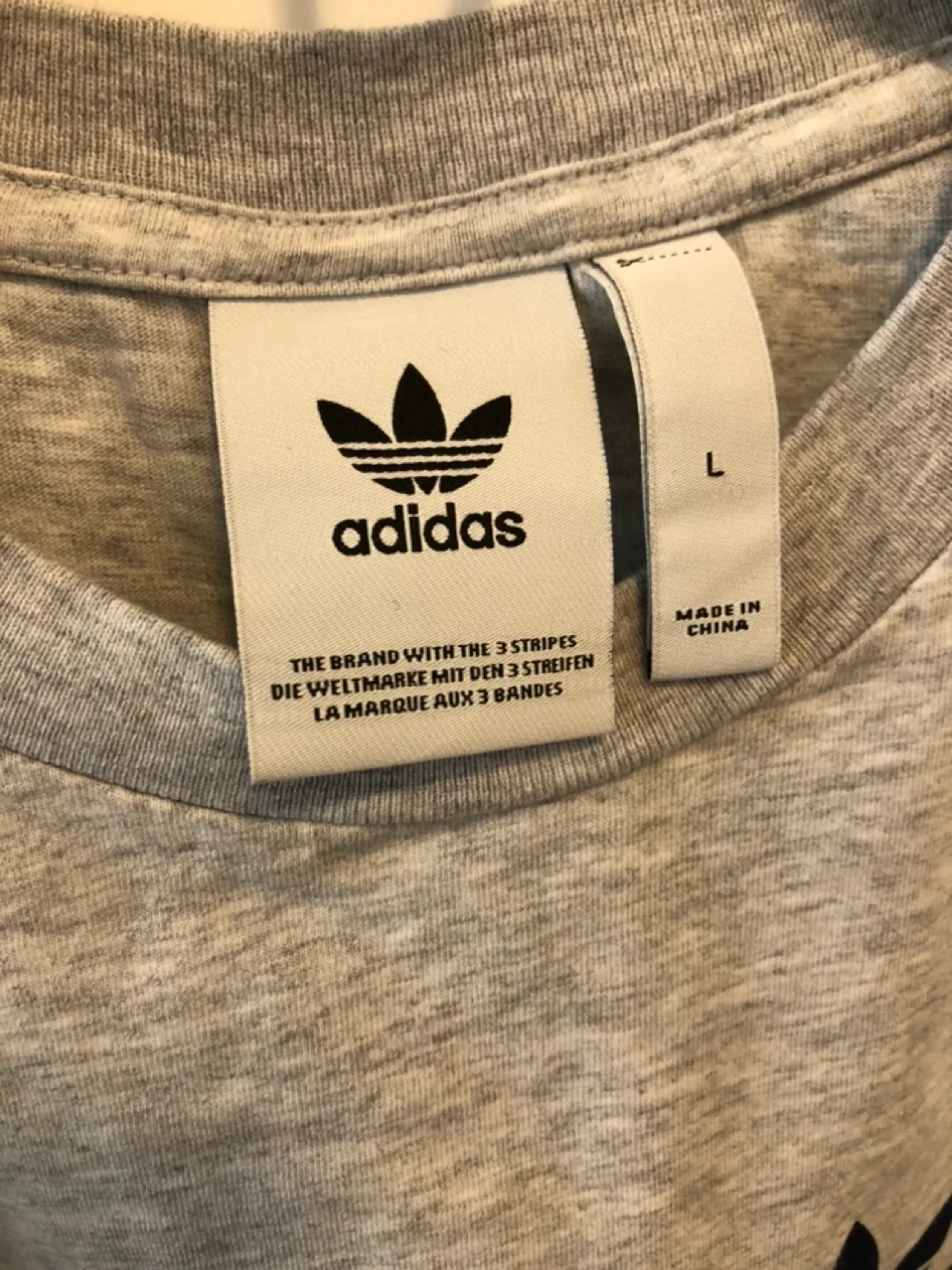 Adidas Grey Graphic Tee - Size Large image indicator(3)
