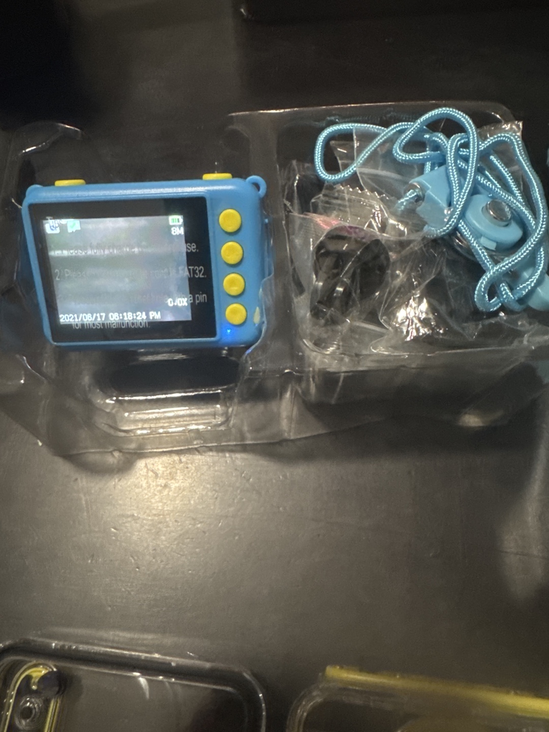 Kids Underwater Camera with Case and Accessories - photo 3