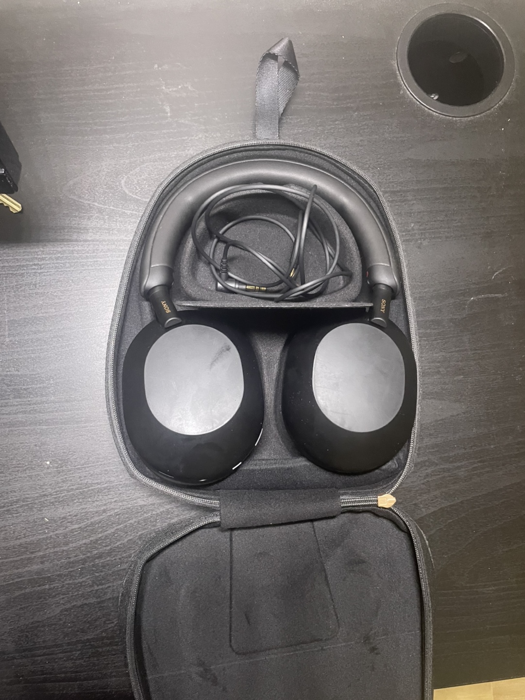 Sony wh-1000xm5 noise cancelling headphones - photo 3