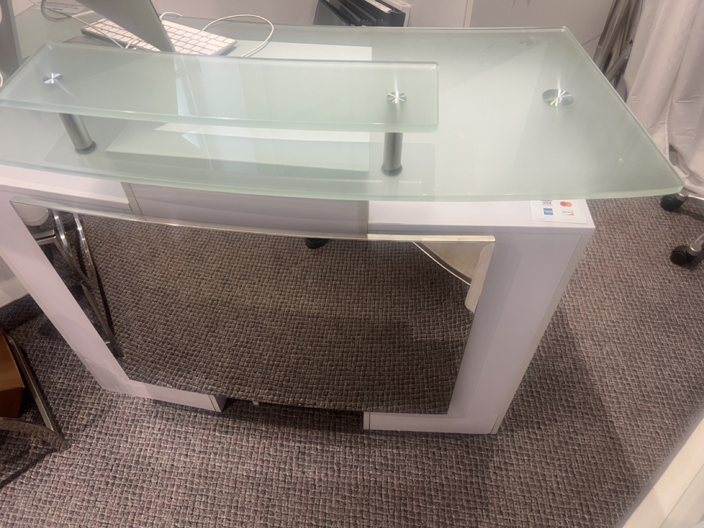 Reception Desk - photo 2
