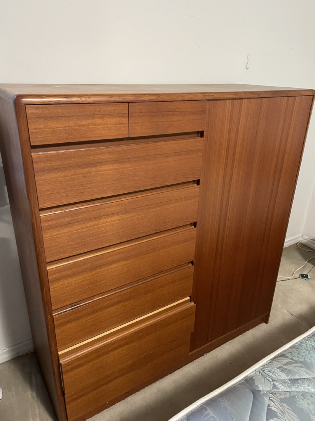 Mid-Century Modern Teak Wood Chest of Drawers