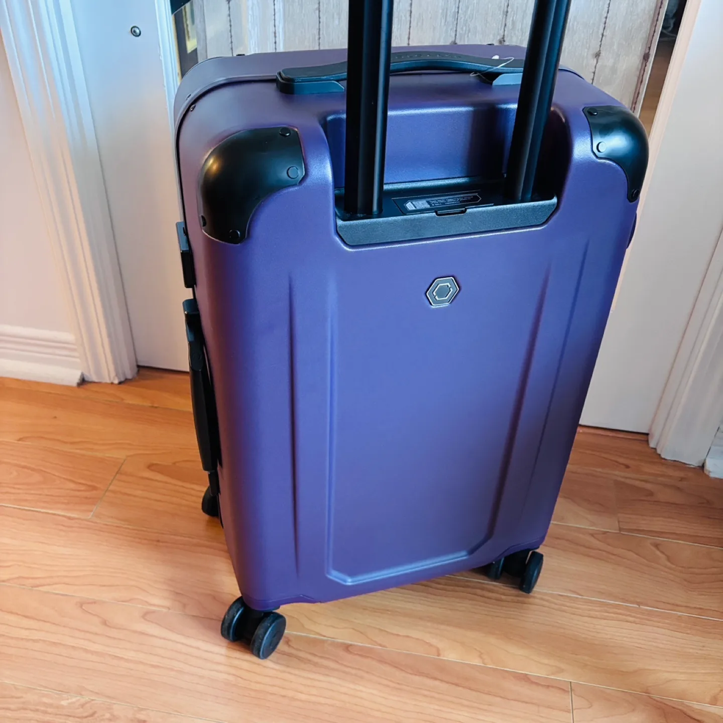 *New* $600 Solgaard Suitcase image indicator(2)