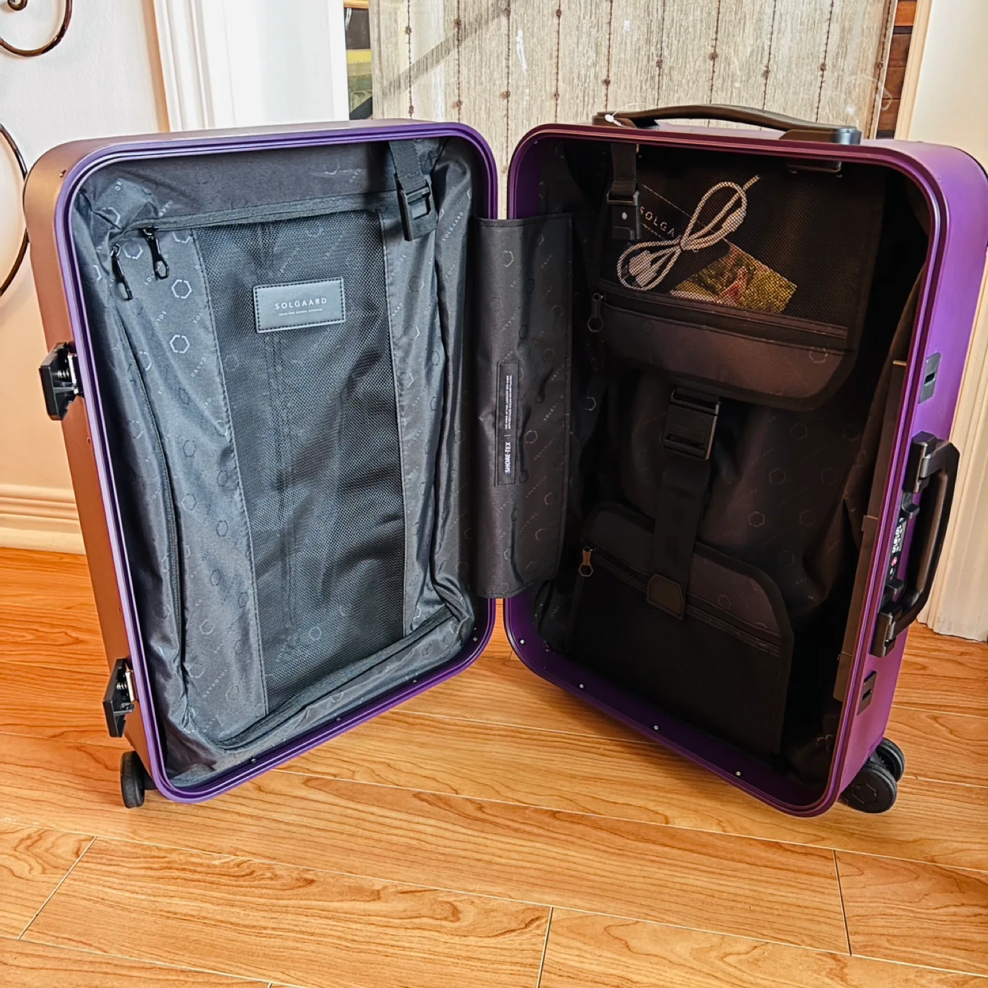 *New* $600 Solgaard Suitcase image indicator(6)