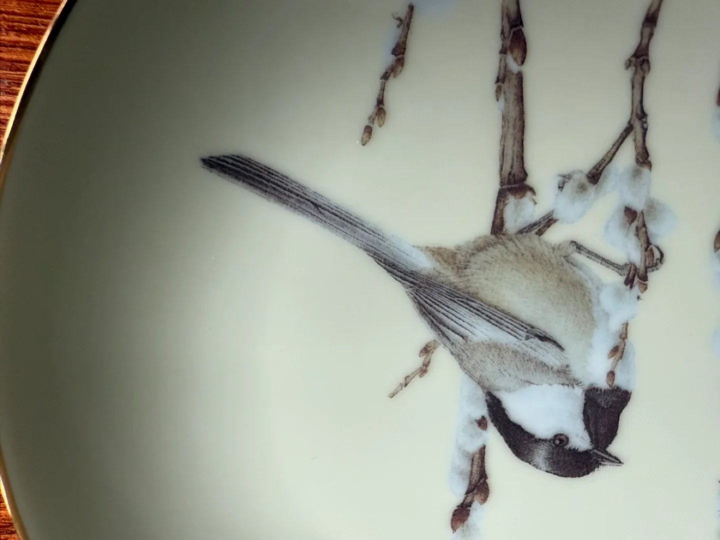 Glen Loates Wildlife Series Plate - Black-capped Chickadees image indicator(5)