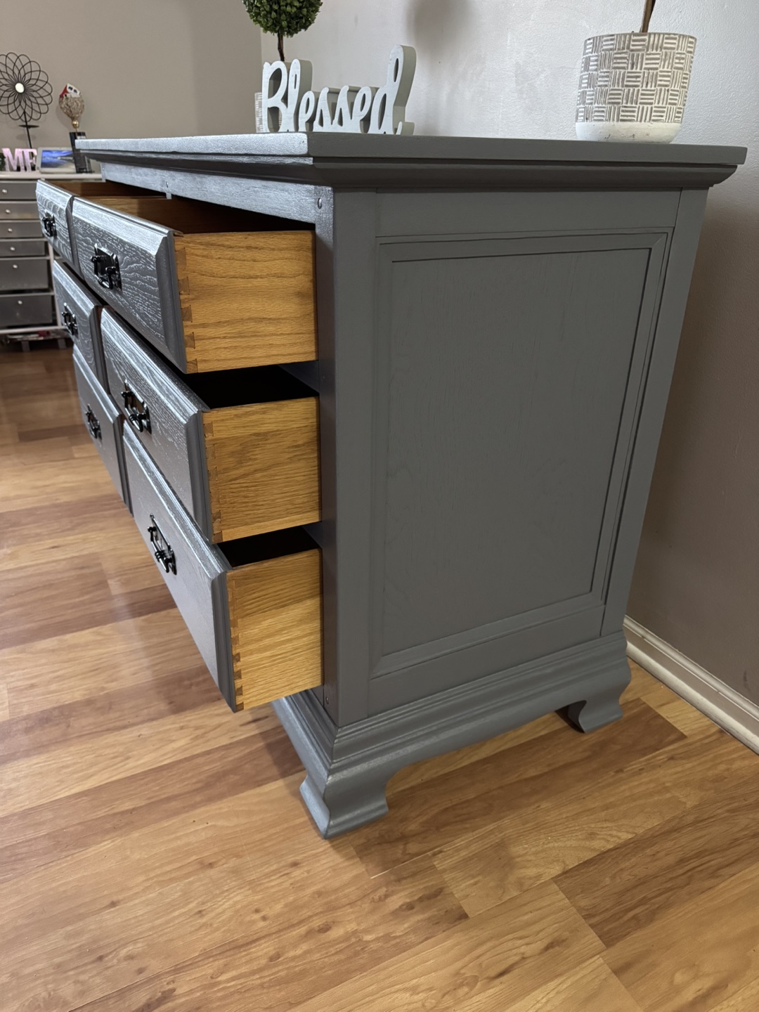 🩶✨Gorgeous solid oak dresser✨🩶 - photo 4