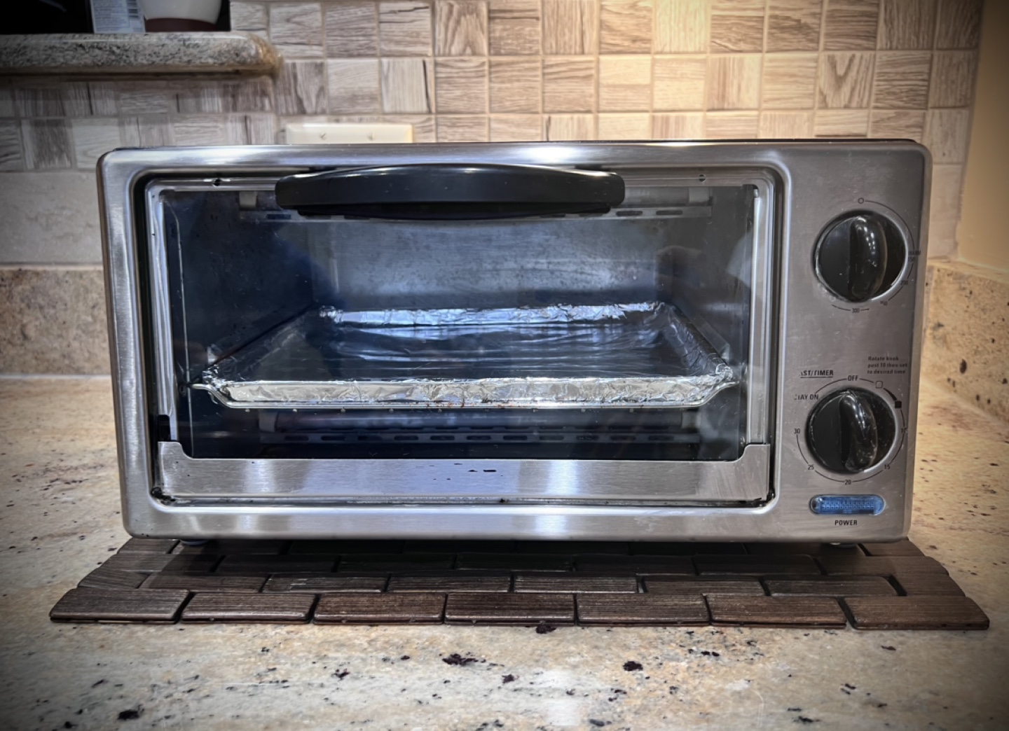 BELLA 4-Slice Stainless Steel Toaster Oven - photo 3