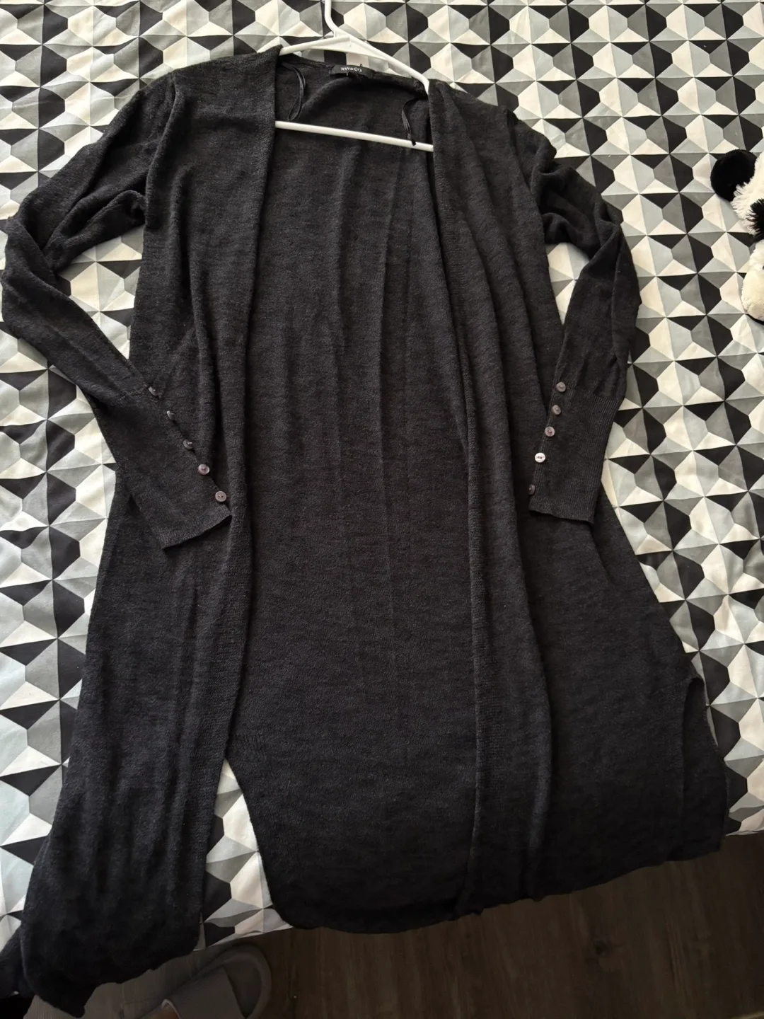 Women's Cardigan sweater image indicator(2)