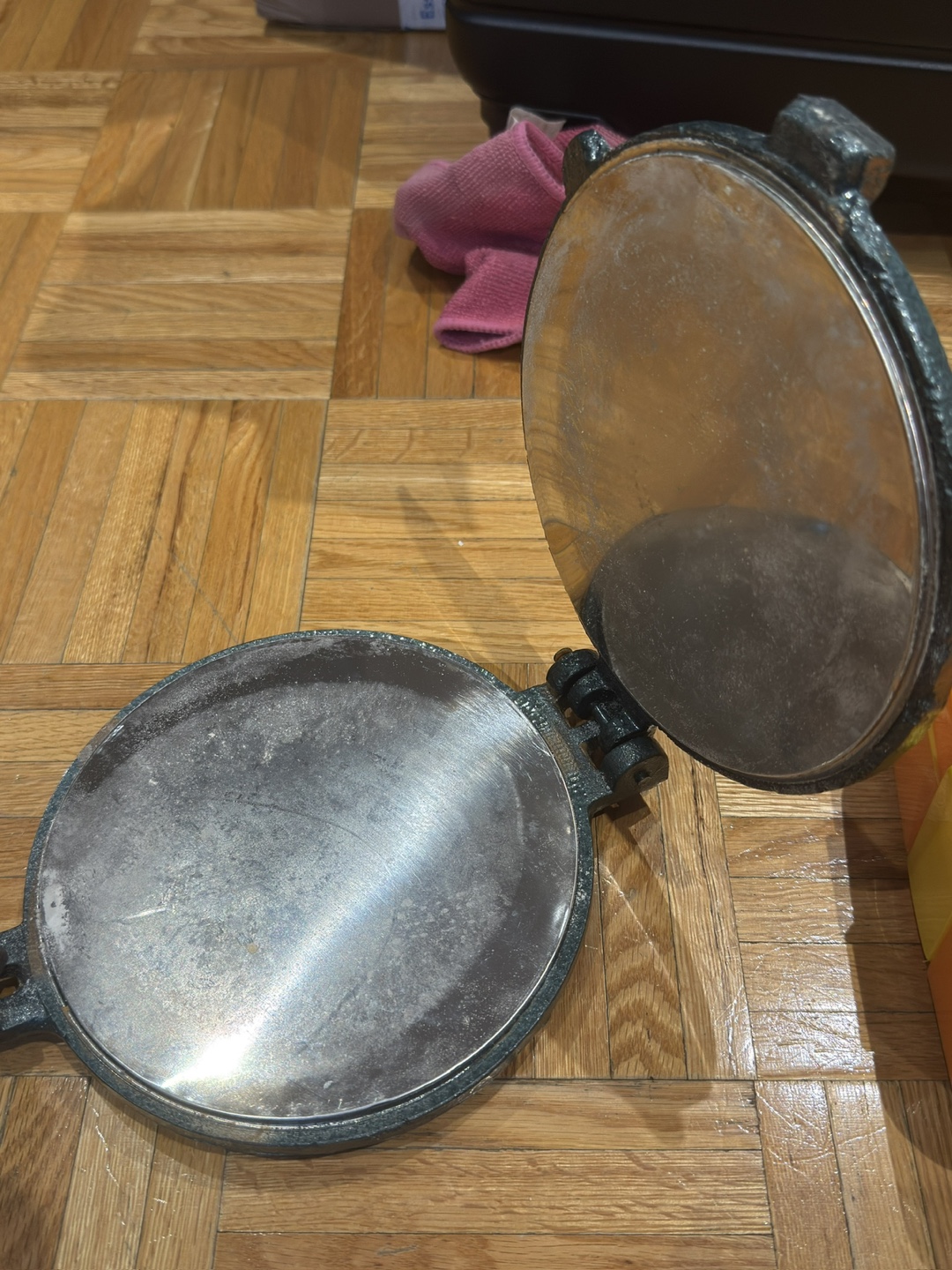 Vintage K&S Tortilla Press - photo 2