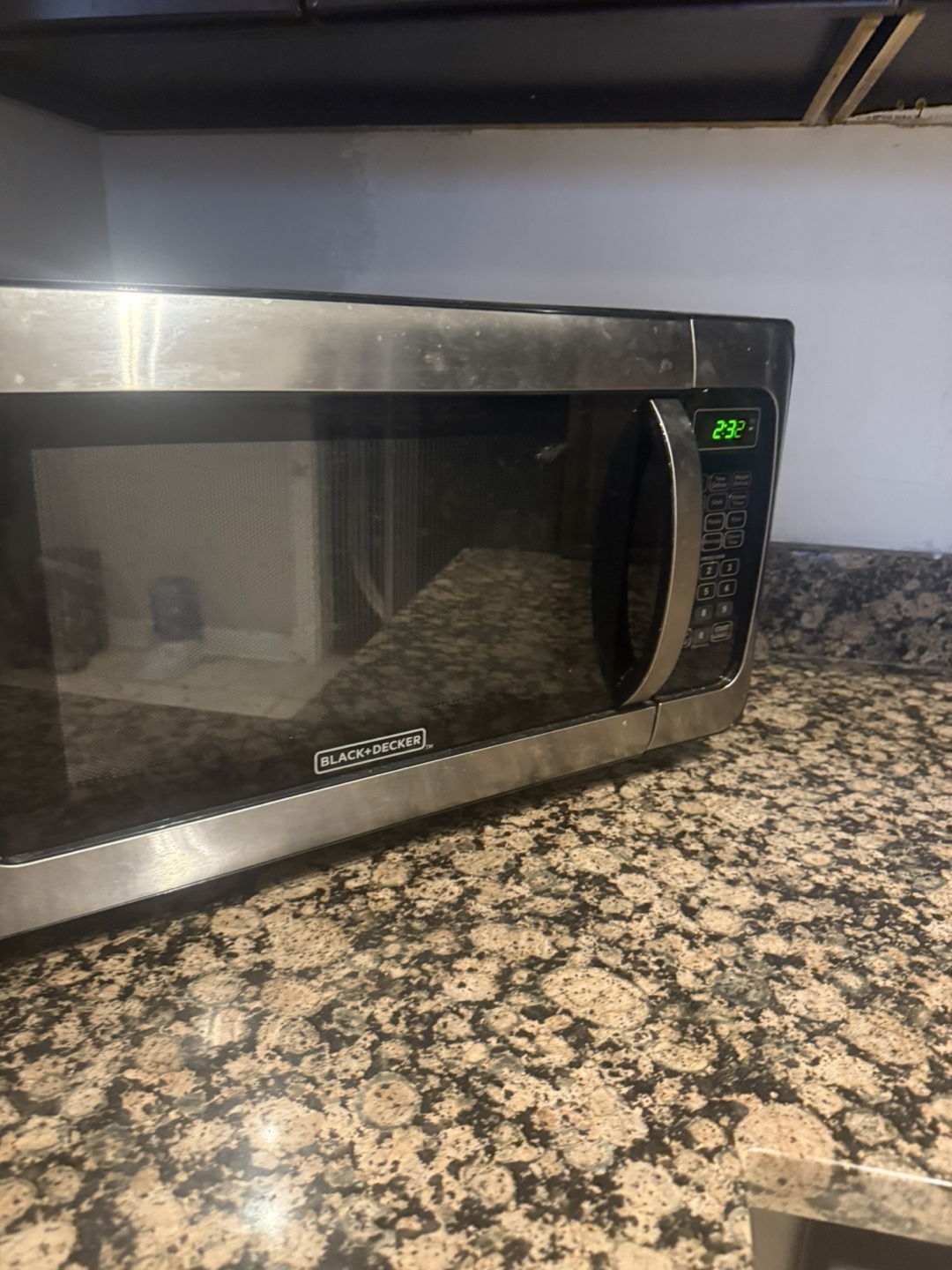 Black+Decker Microwave - EM031MGG-X1 - photo 2