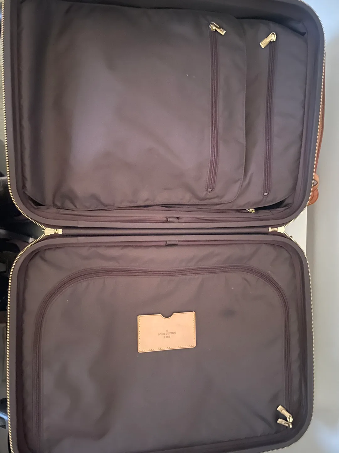 Louis Vuitton Monogram Zephyr 45 image indicator(4)