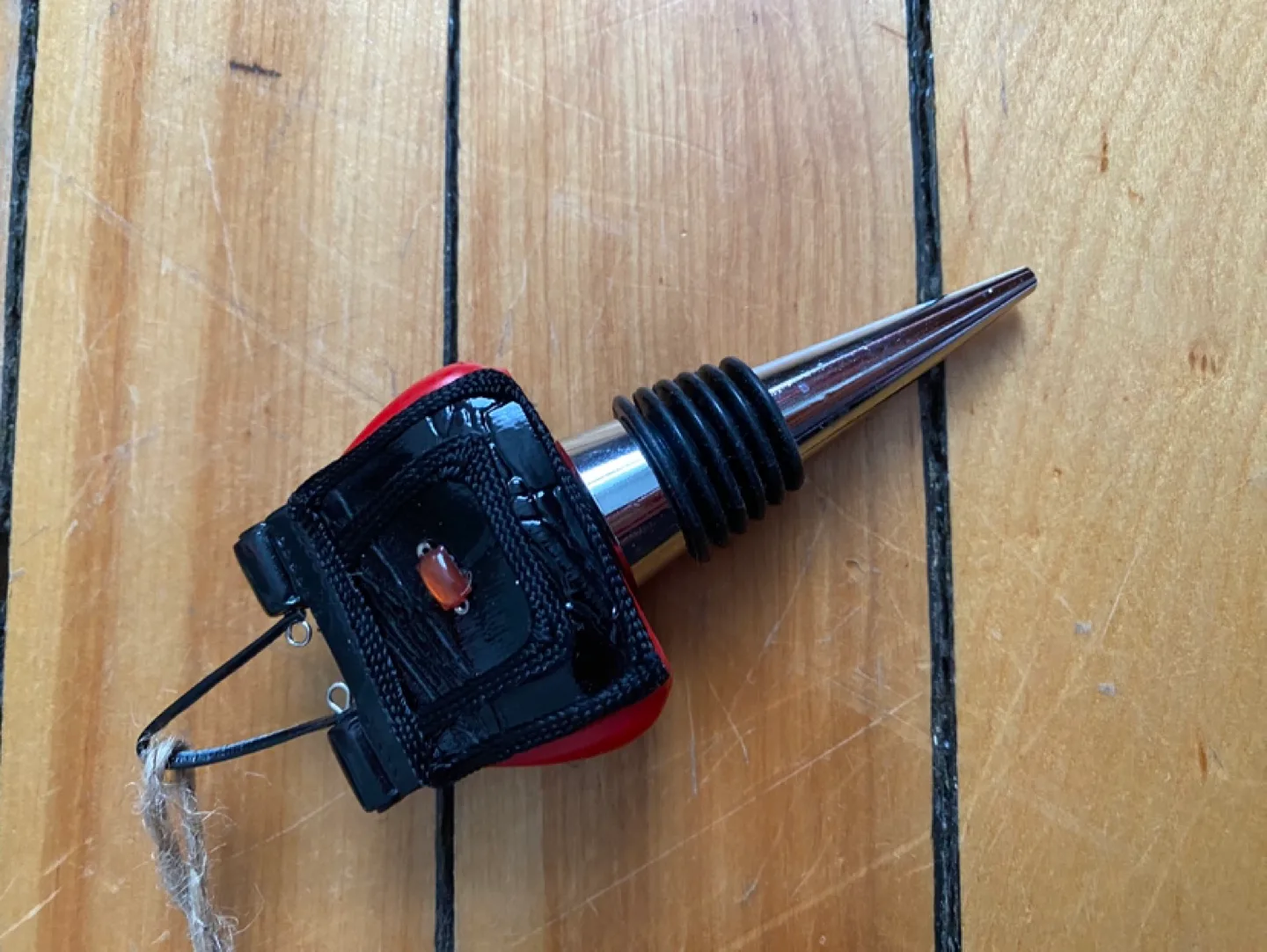 Black Insulated Wine Tote Bag with Bottle Stopper image indicator(3)