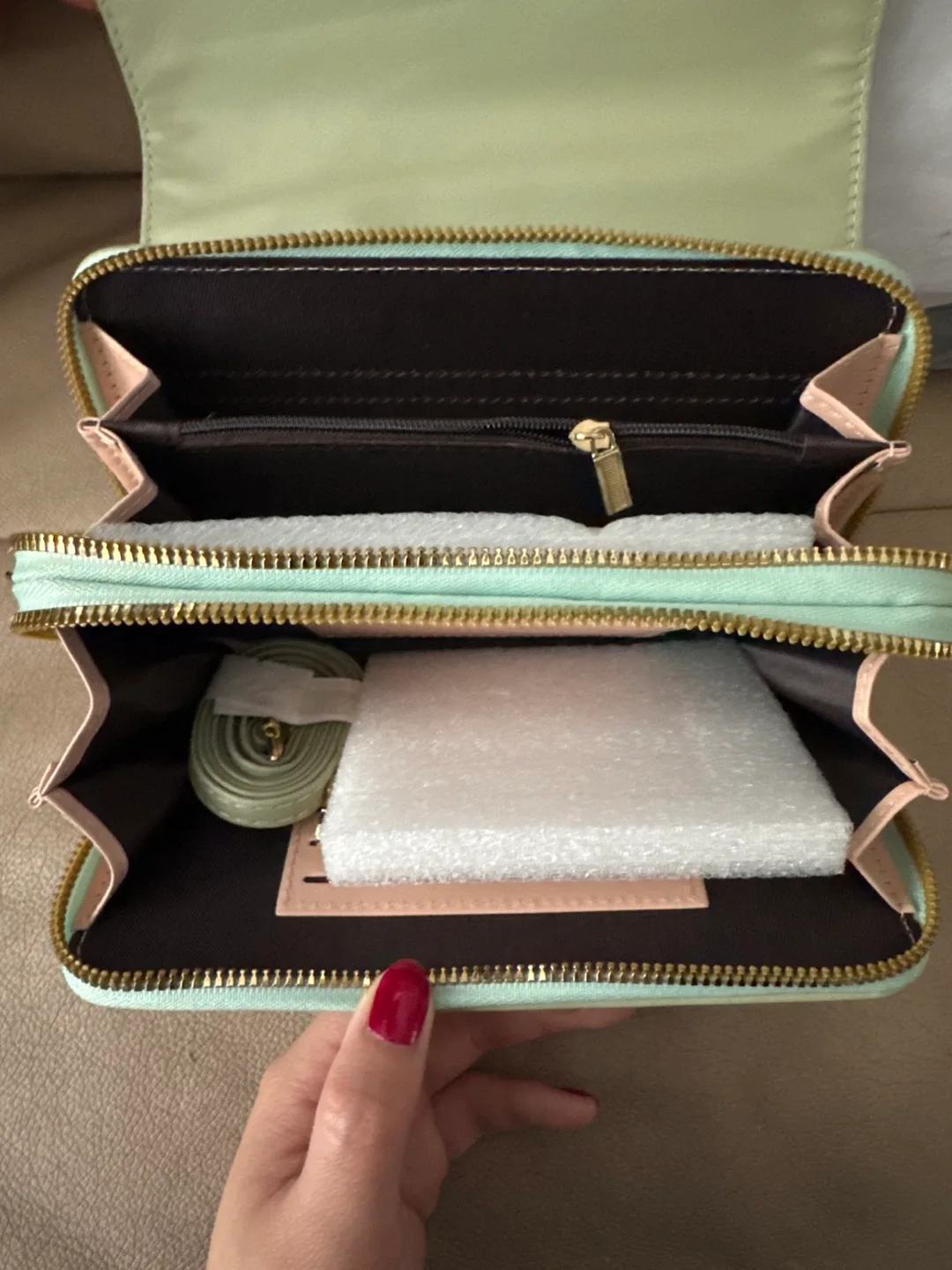 Brand New Green and Black Clutch Purses image indicator(5)