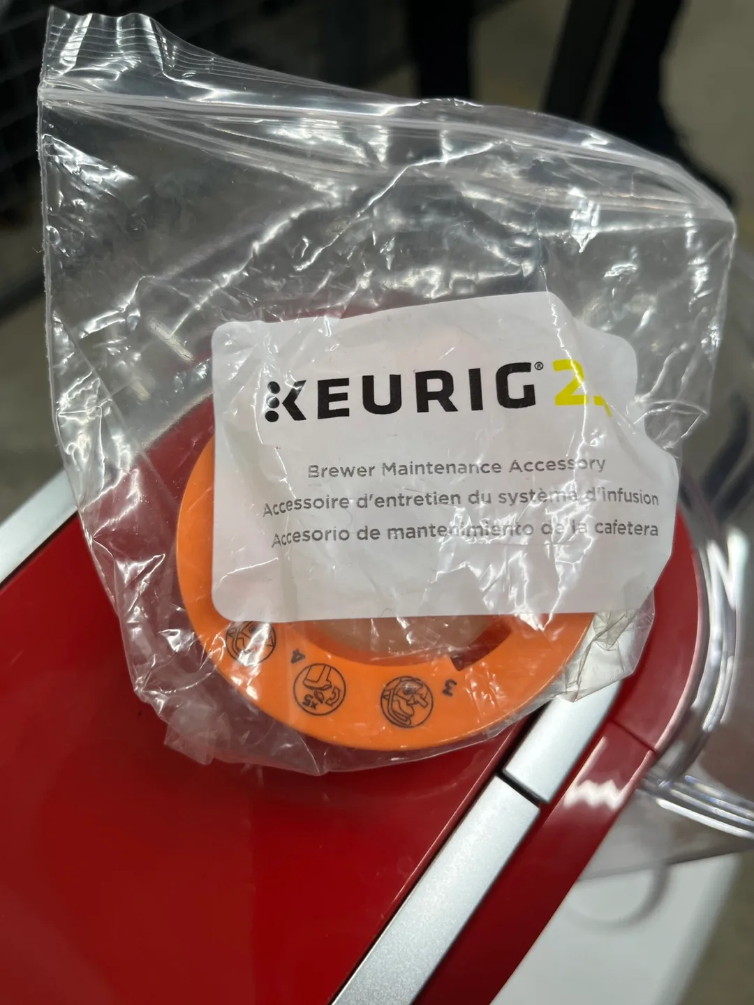 ☕️Keurig K200 Single Serve Coffee Maker - Red image indicator(6)