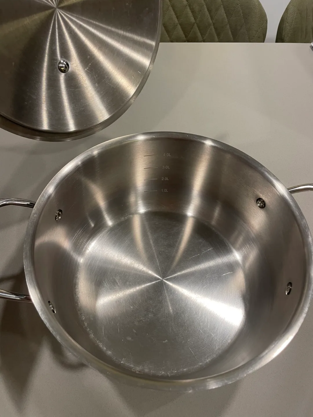 Stainless Steel Stock Pot with Lid image indicator(3)