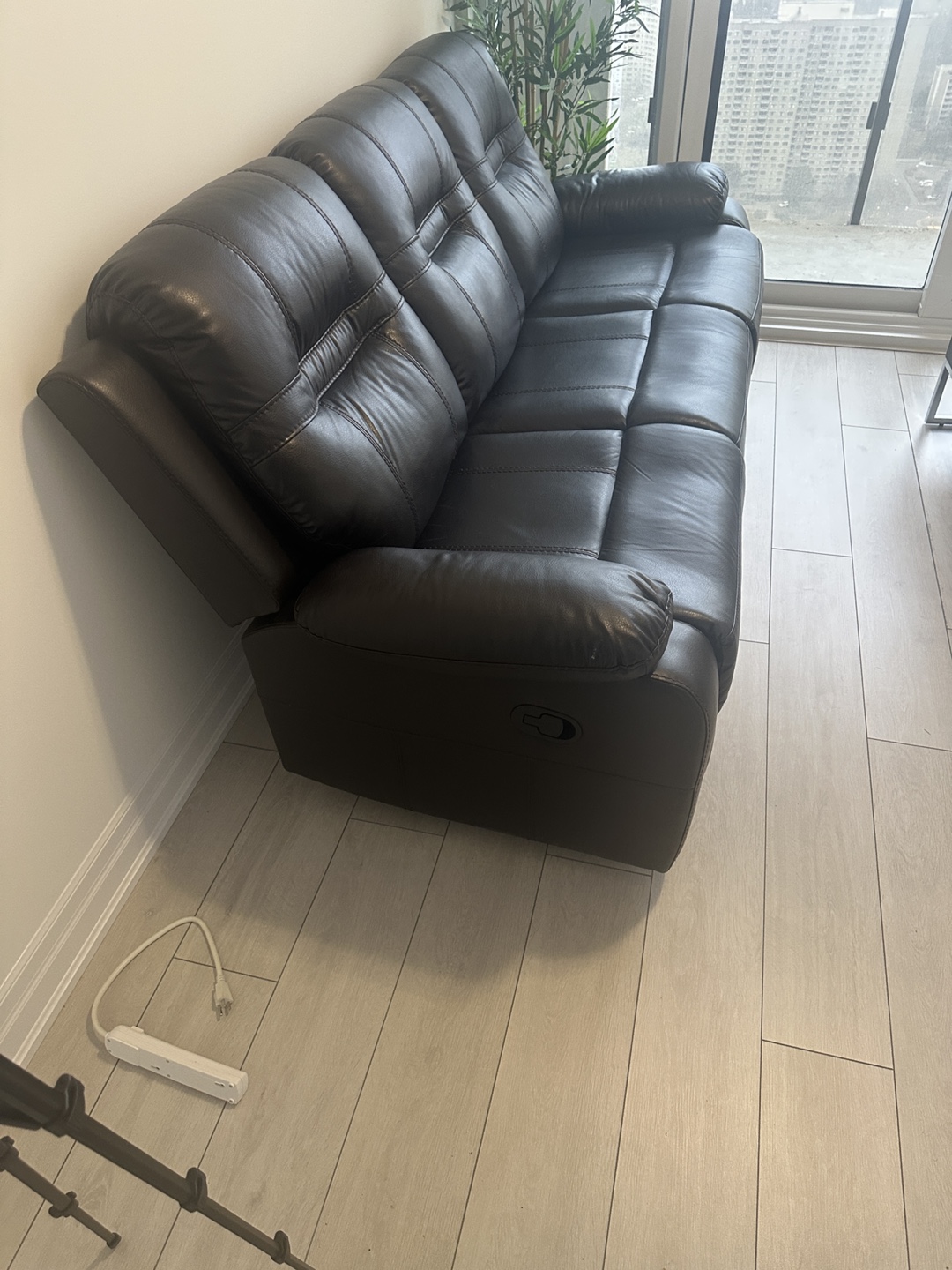 Brown Leather Reclining Sofa - photo 3