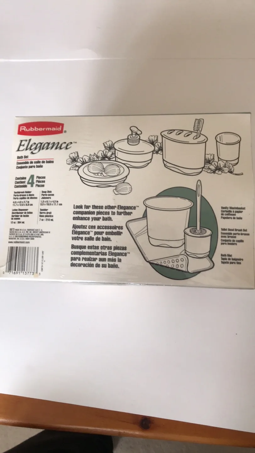 Rubbermaid Elegance Bath Set - New in Box image indicator(3)