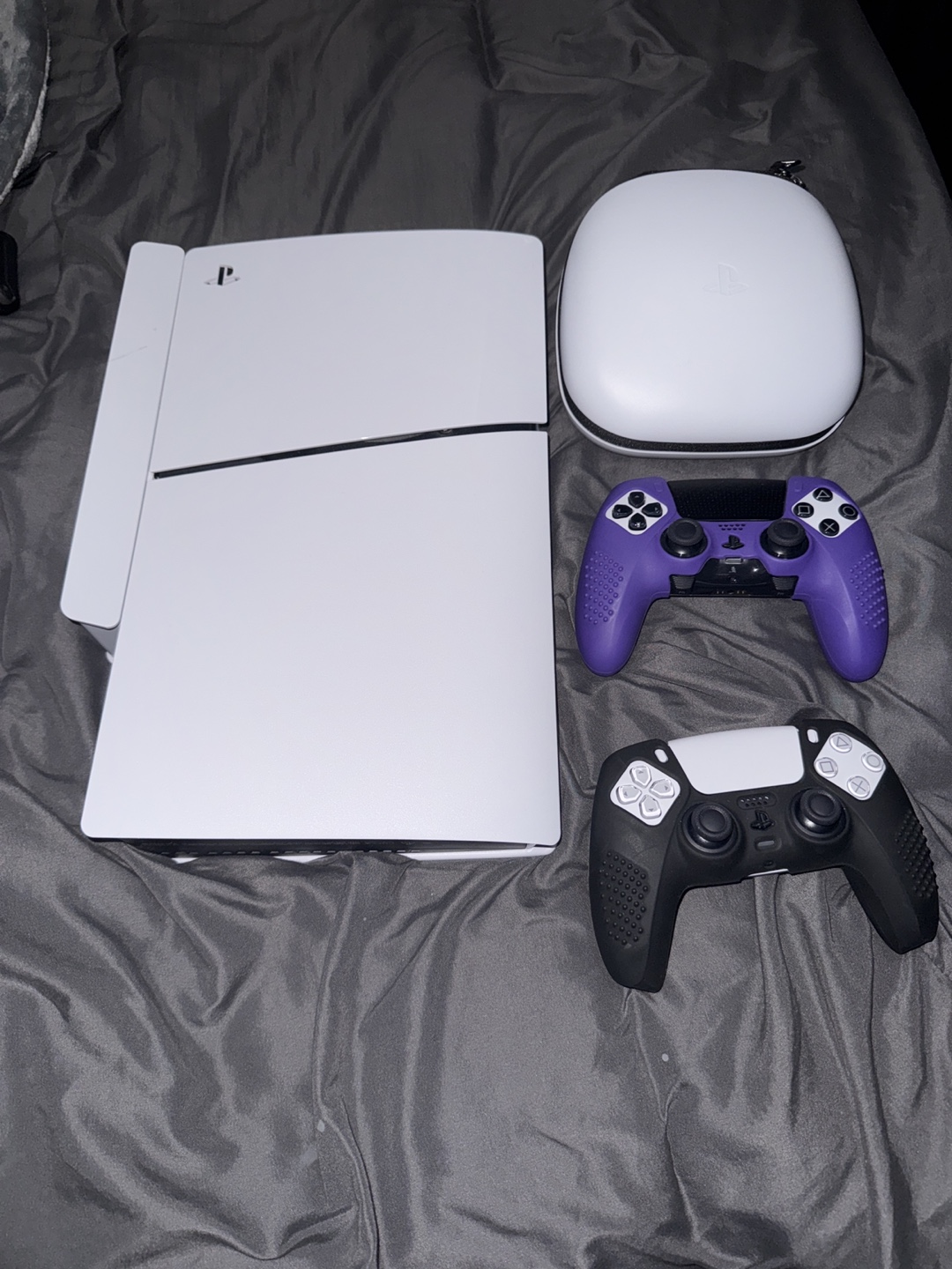PlayStation 5 Console with 1 Controller and Case - photo 4