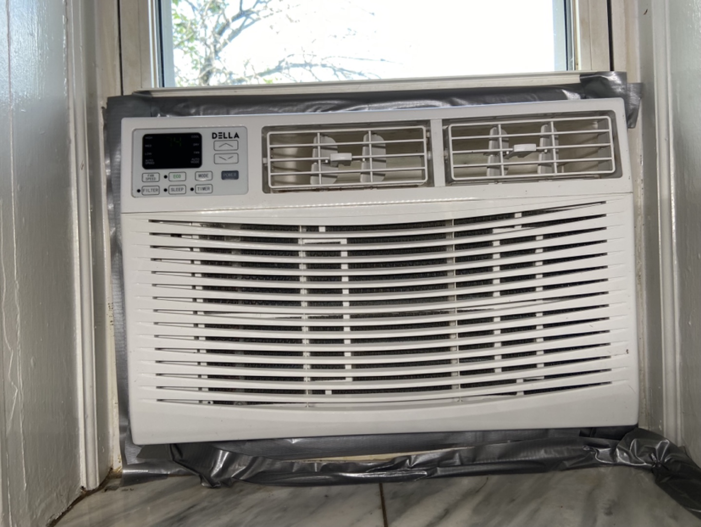 Della Window Air Conditioner Unit - photo 2