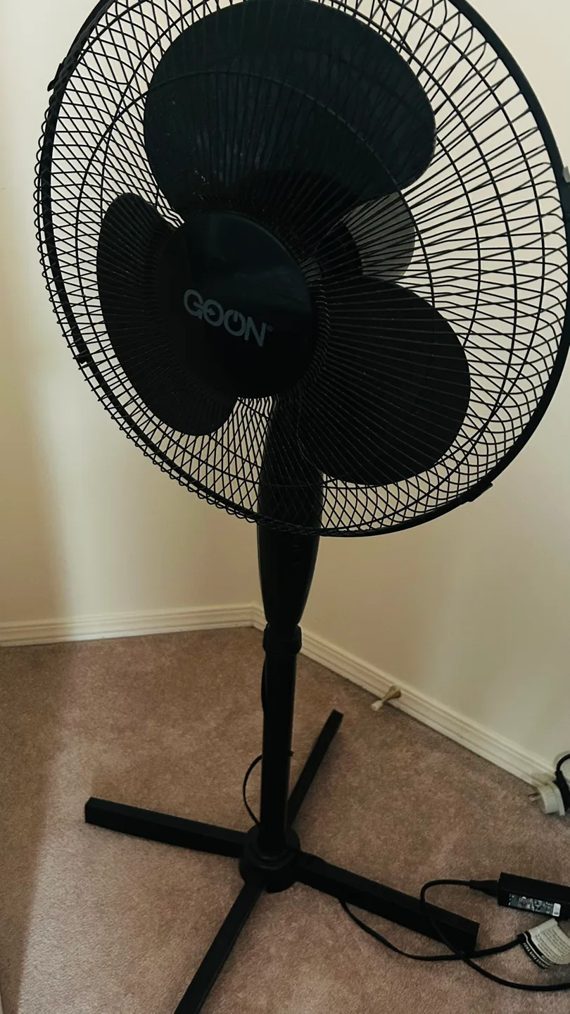 GOON 16-inch Oscillating Stand Fan thumbnail