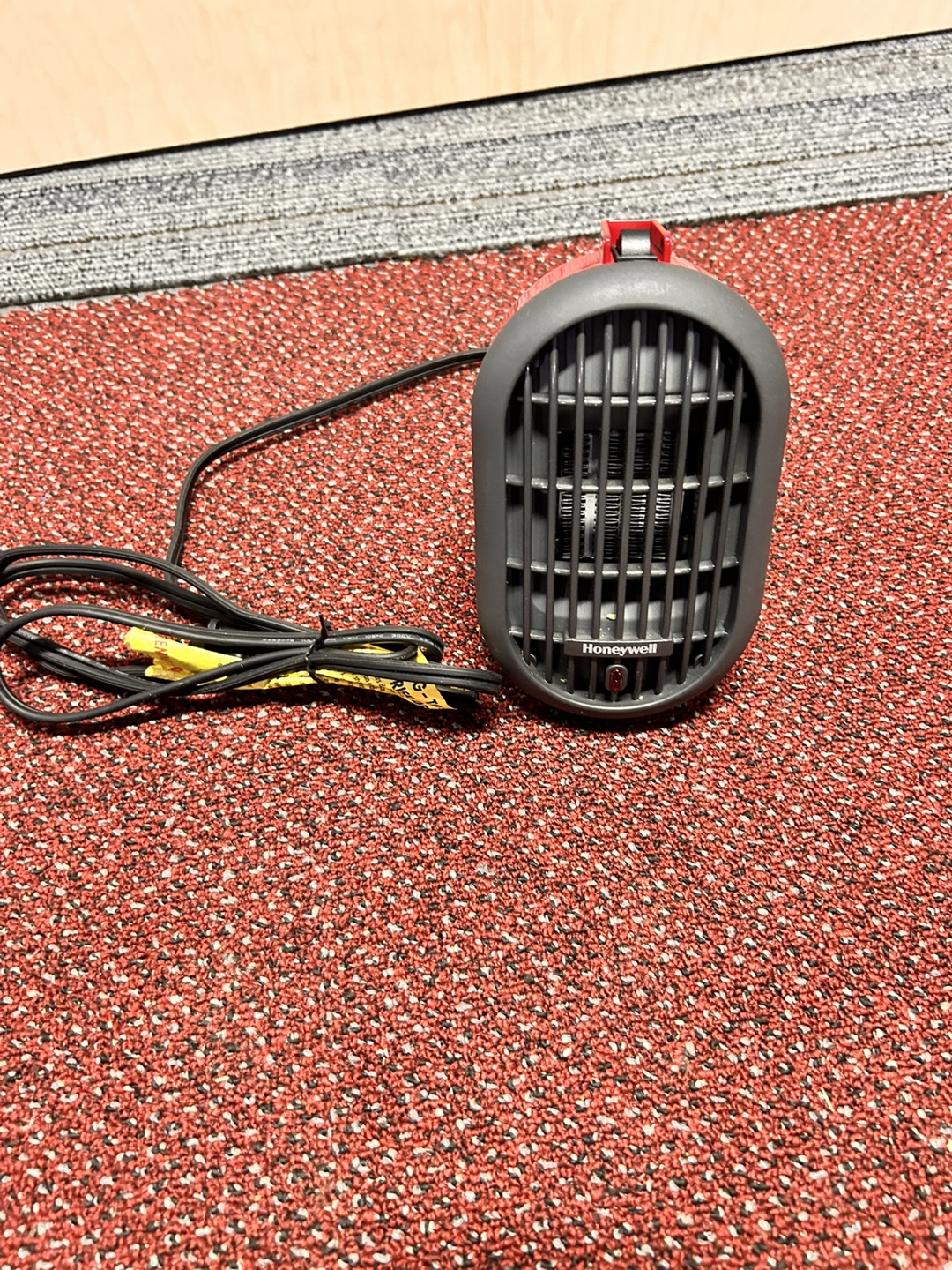 Honeywell HeatBud Personal Heater - photo 3
