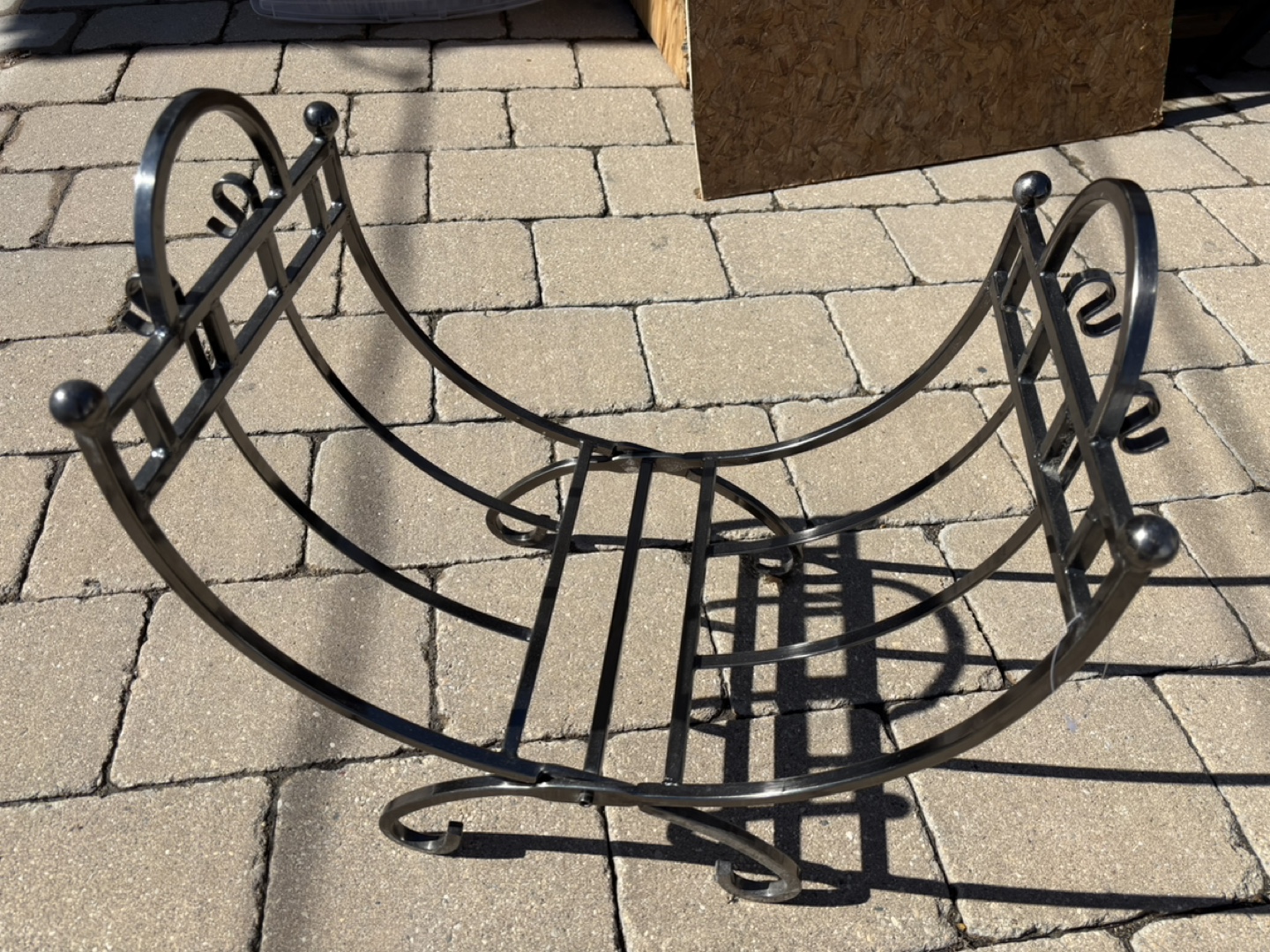 # free cycle no Brushed silver Metal Log Holder