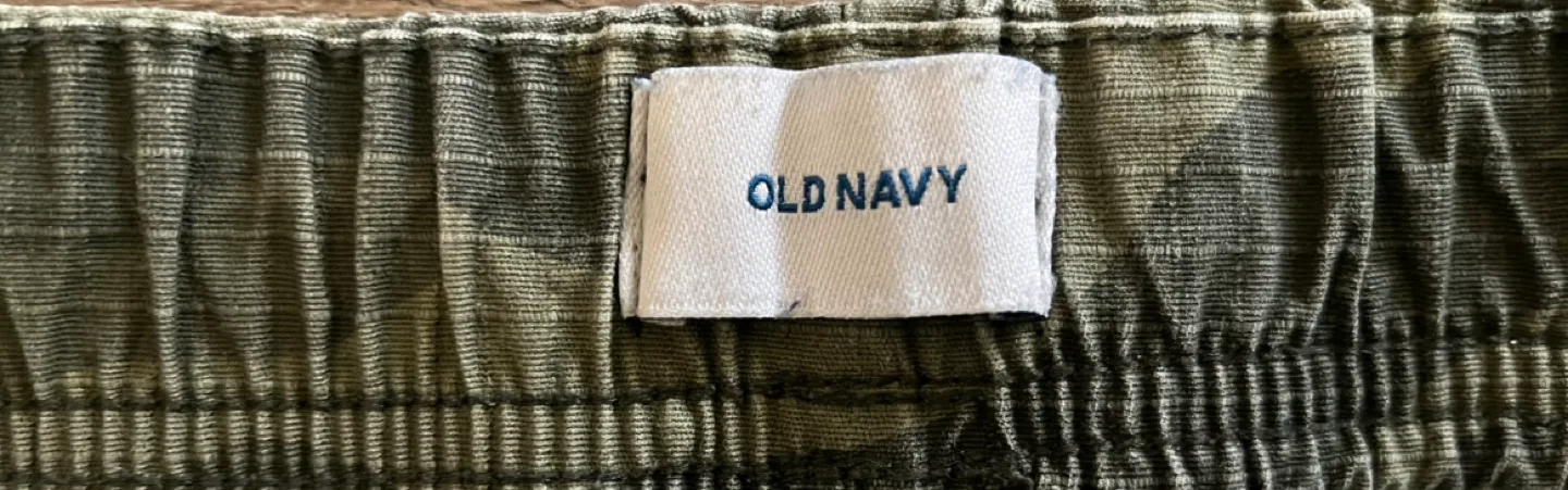 Old Navy Men's Camo Cargo Joggers - Size Small image indicator(6)