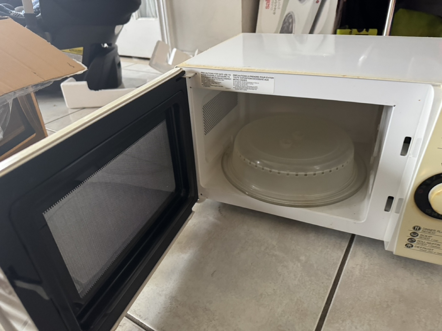 Vintage Sharp Carousel Microwave