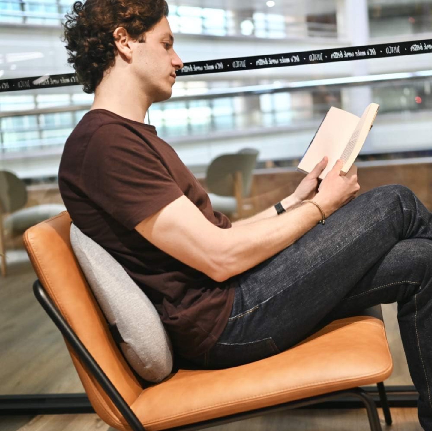 Back Support Pillow - Portable Lumbar Cushion - photo 3