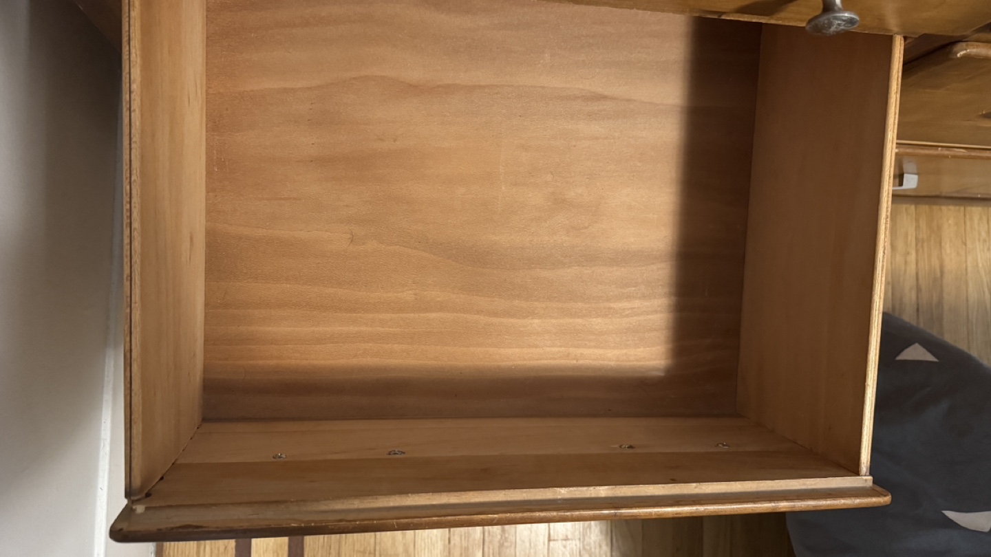 9-Drawer Wooden Dresser - photo 3