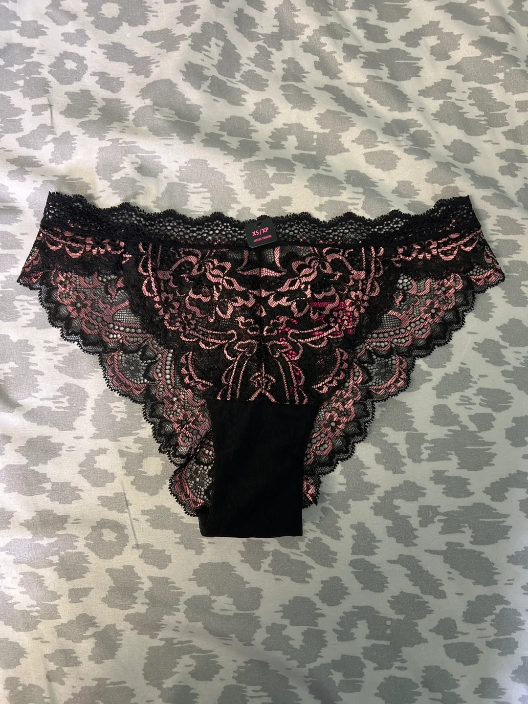 Black and Pink Lace Bikini Panties - Size XS/XP image indicator(2)