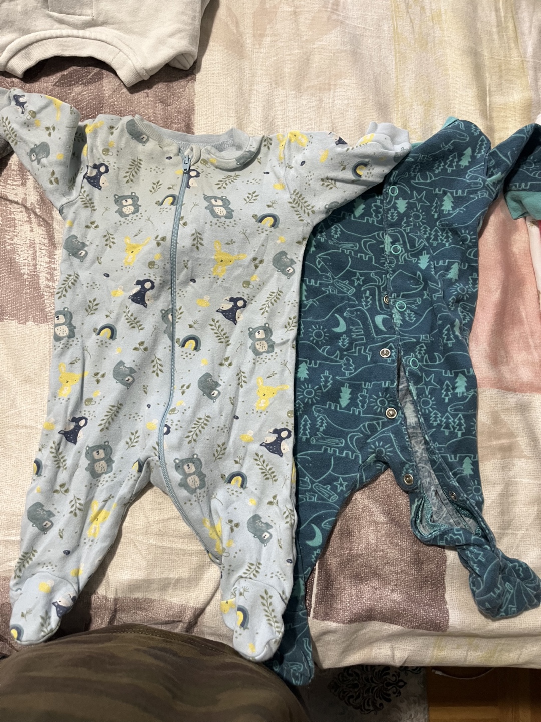 Baby Clothes Bundle - Sleepers, Romper, Outfit - photo 3