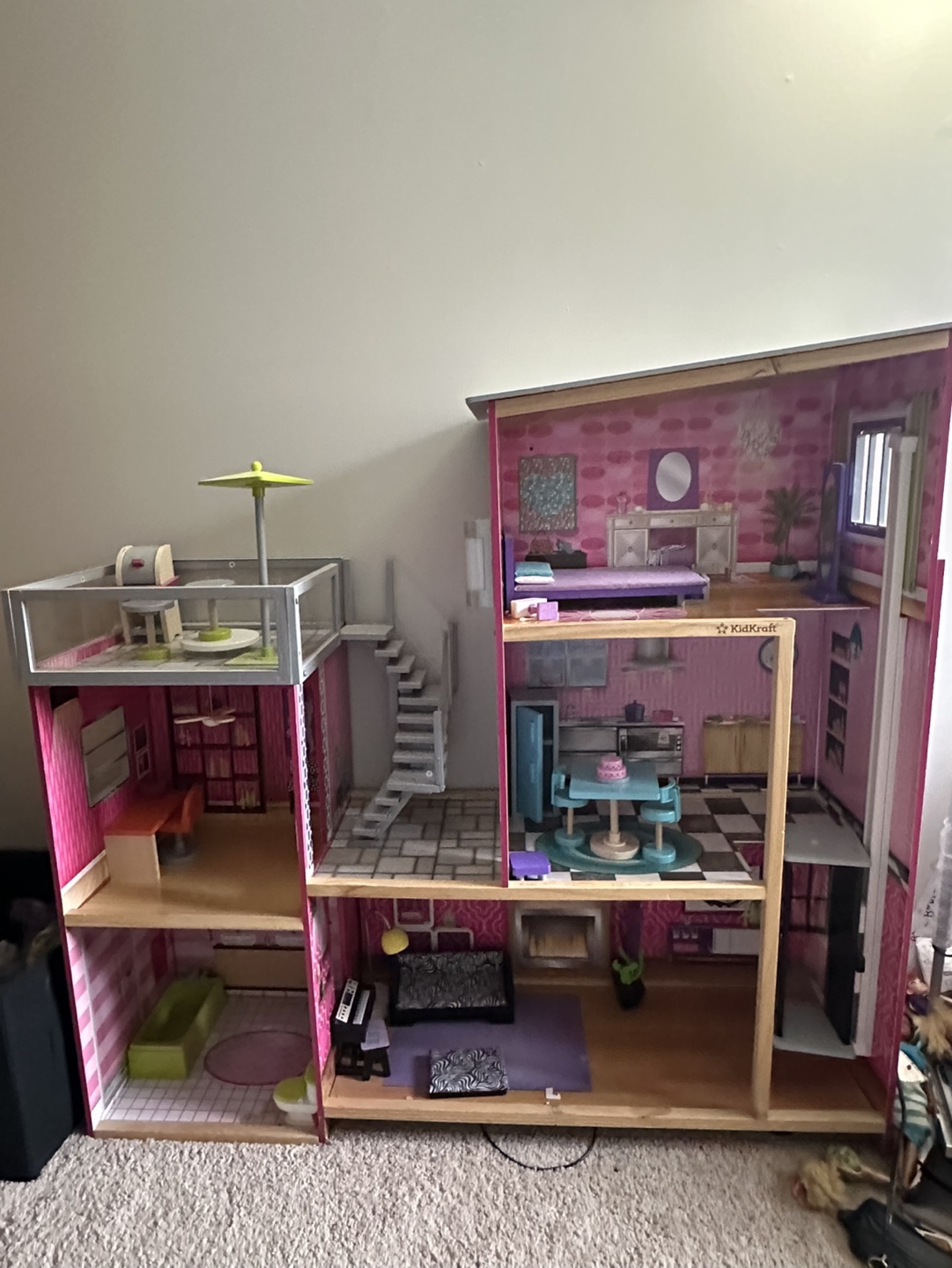 KidKraft Sparkle Mansion Dollhouse