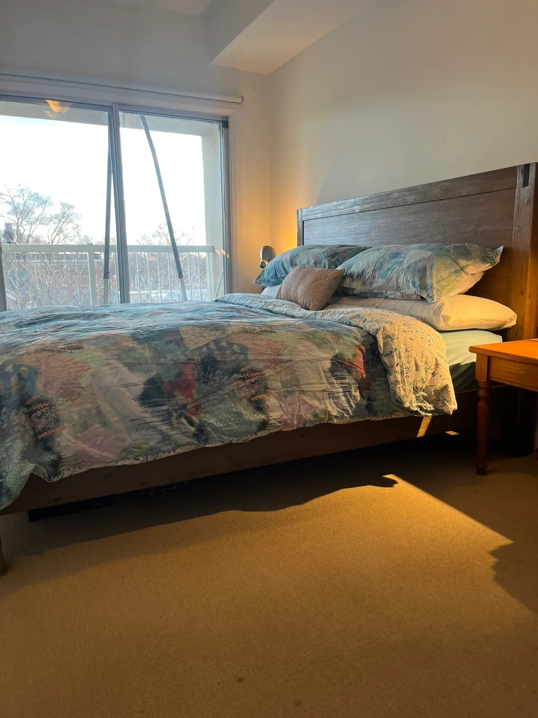 Structube King Size Bed Frame & Mattress image indicator(4)