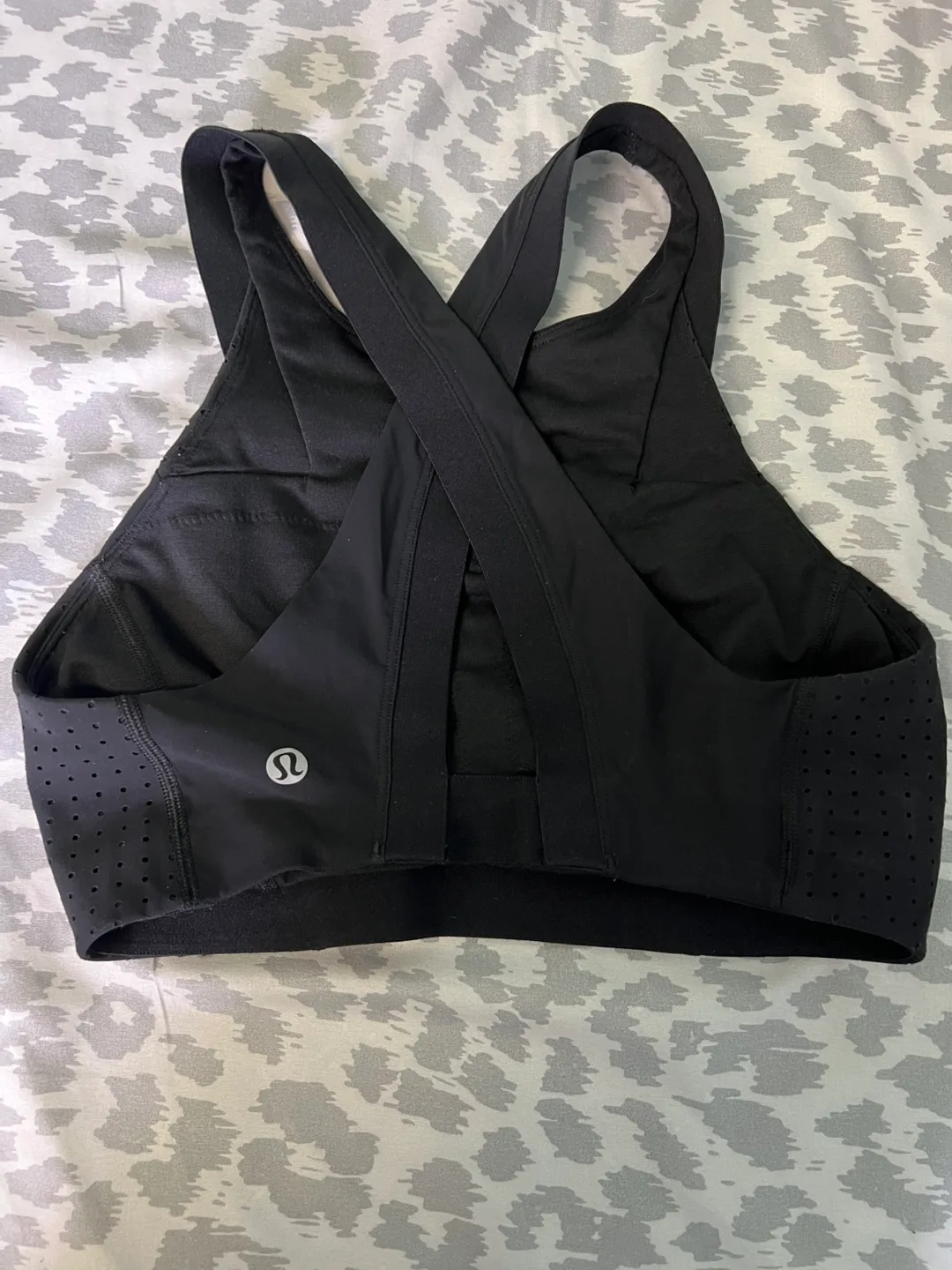 Lululemon Energy Bra - Size 6 - Black - Ride Evolve Club image indicator(2)