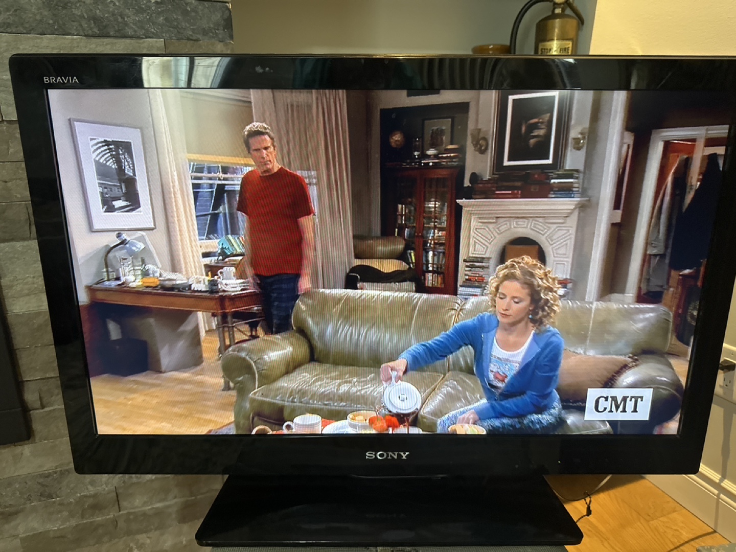 32 inch Sony Bravia LCD HDTV