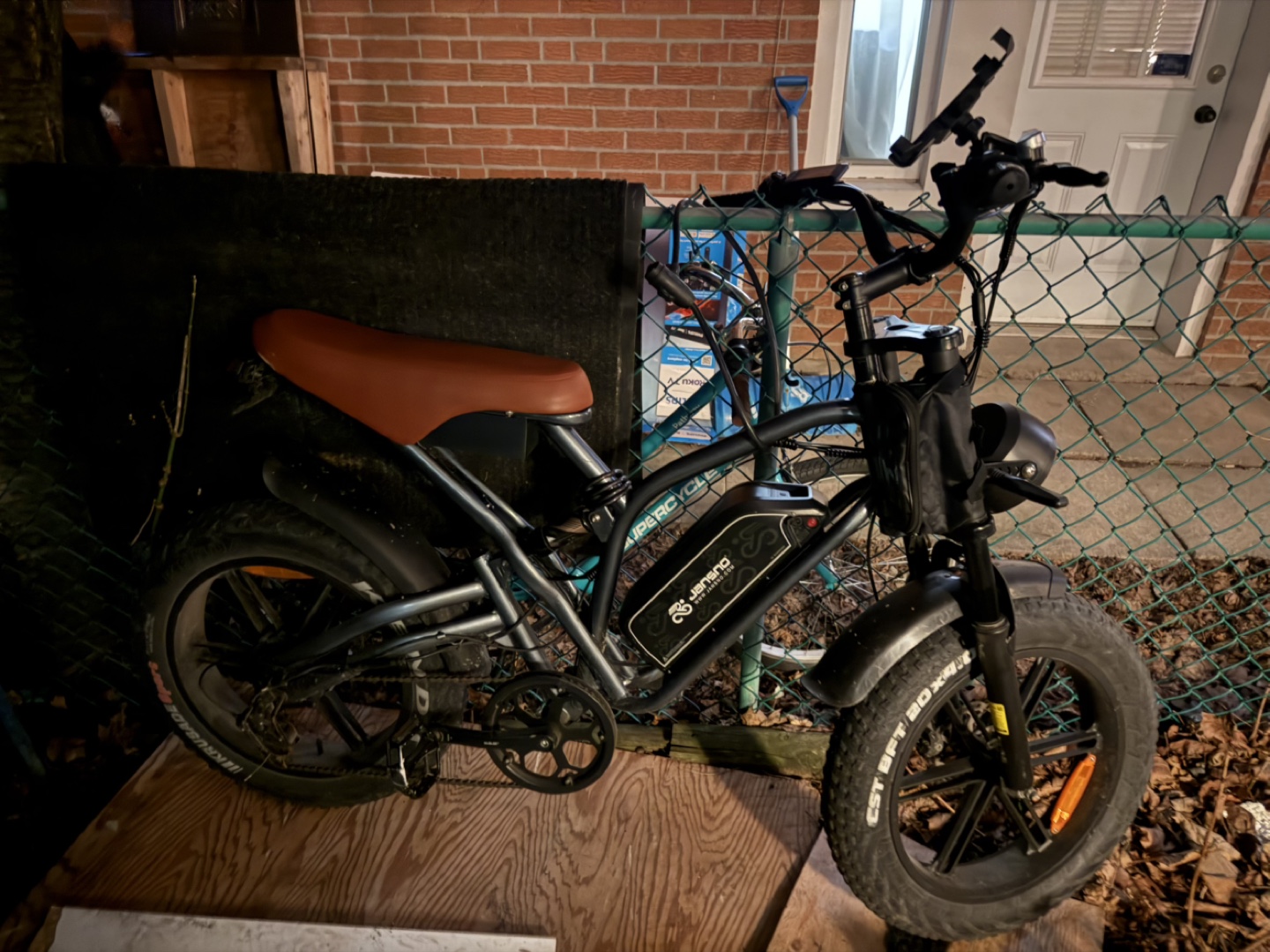 Used E-bike -  Great Condition - photo 2