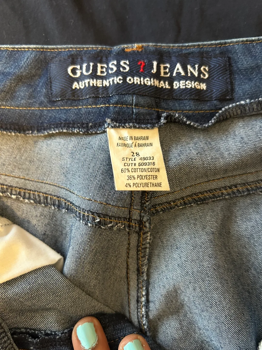 Guess Jeans Size 26 thumbnail