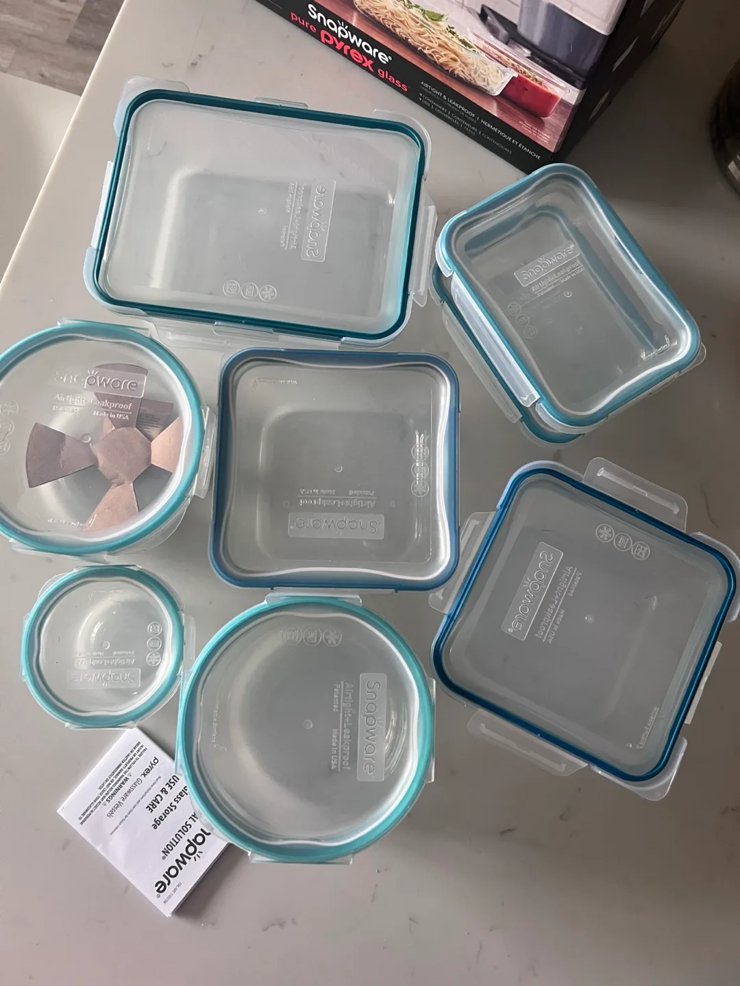 Snapware 18 Piece Glass Food Storage Set (Read Details!) image indicator(3)