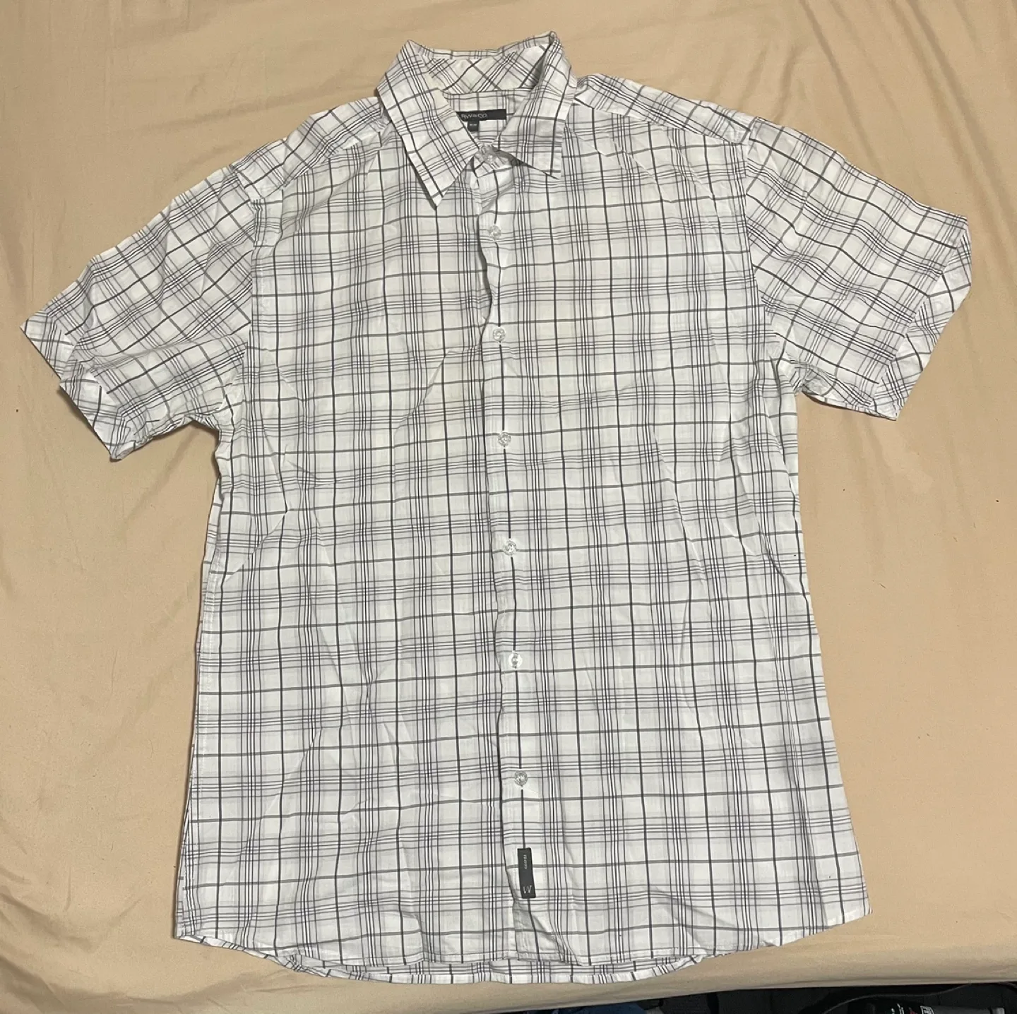 RW&CO Men's Plaid Button-Down Shirt - Size Medium thumbnail