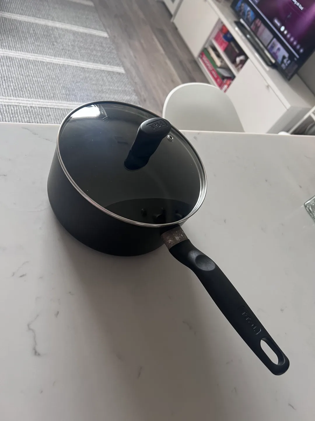 T-fal Essential Non-Stick Cookware image indicator(2)