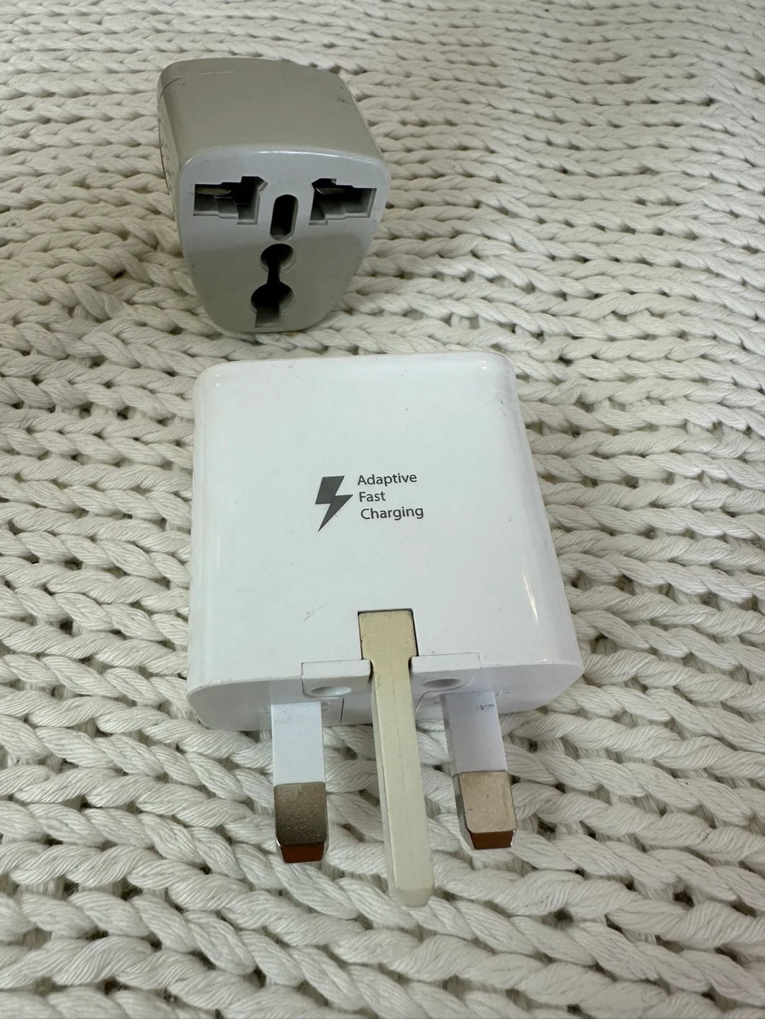 🌸 Samsung Travel Adapter USB with UK Power Plug #freecycle image indicator(3)