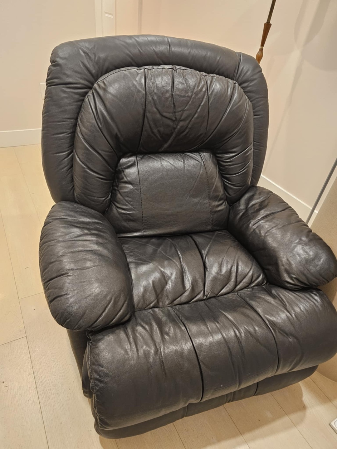 Black Leather Recliner