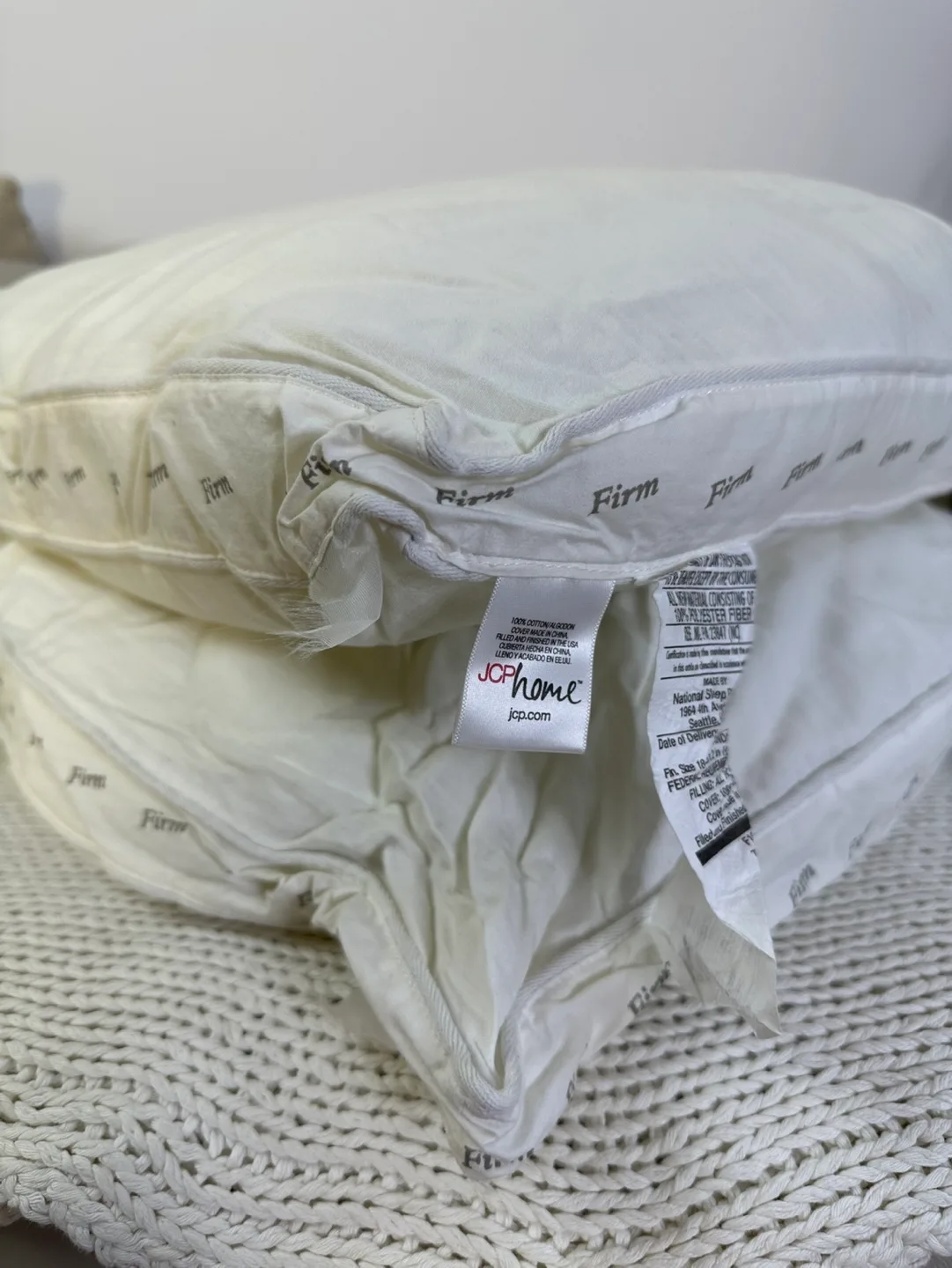 🌸 Used washed JCPenney Firm Pillows - Set of 2 #freecycle image indicator(4)