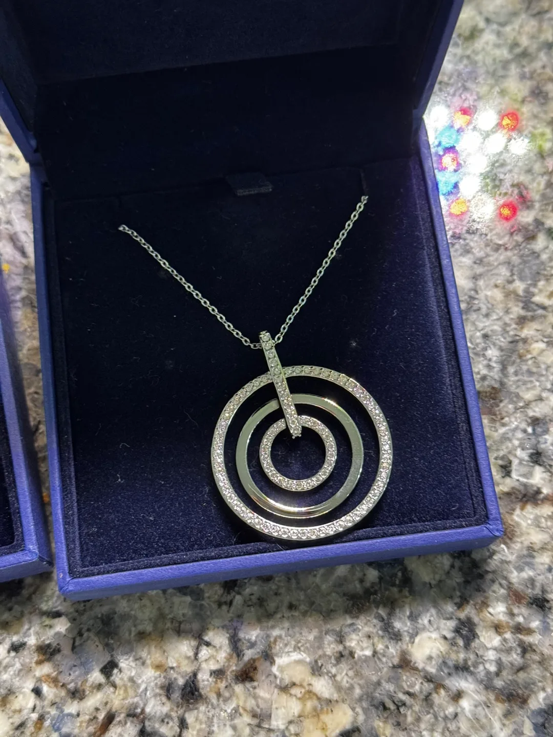 Swarovski Circle Pendant and Earrings Set image indicator(3)